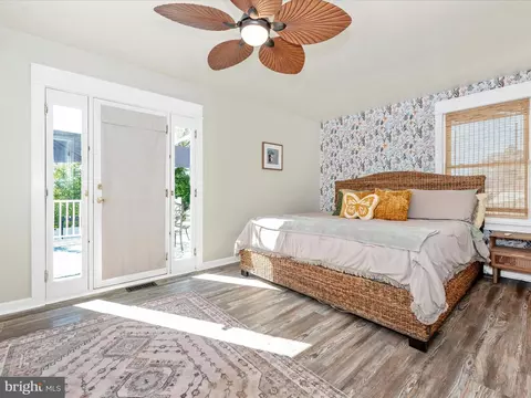Bedroom - 620 E St, Brunswick, MD 21716 photo 2 of 12