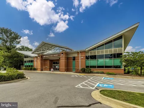 Exterior - 620 E St, Brunswick, MD 21716 photo 15 of 27