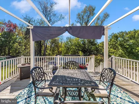 Exterior - 620 E St, Brunswick, MD 21716 photo 12 of 27