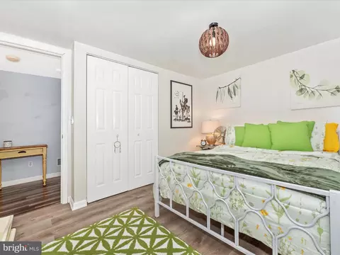 Bedroom - 620 E St, Brunswick, MD 21716 photo 8 of 12