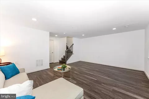 Living - 1133 Holden Rd, Frederick, MD 21701 photo 4 of 4