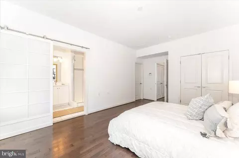 Bedroom - 1133 Holden Rd, Frederick, MD 21701 photo 2 of 3