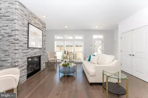 Living - 1133 Holden Rd, Frederick, MD 21701 photo 1 of 4
