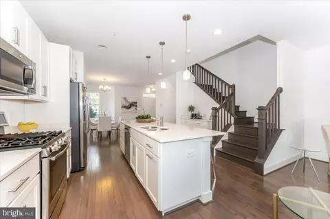 Entry Way - 1133 Holden Rd, Frederick, MD 21701 photo 7 of 15