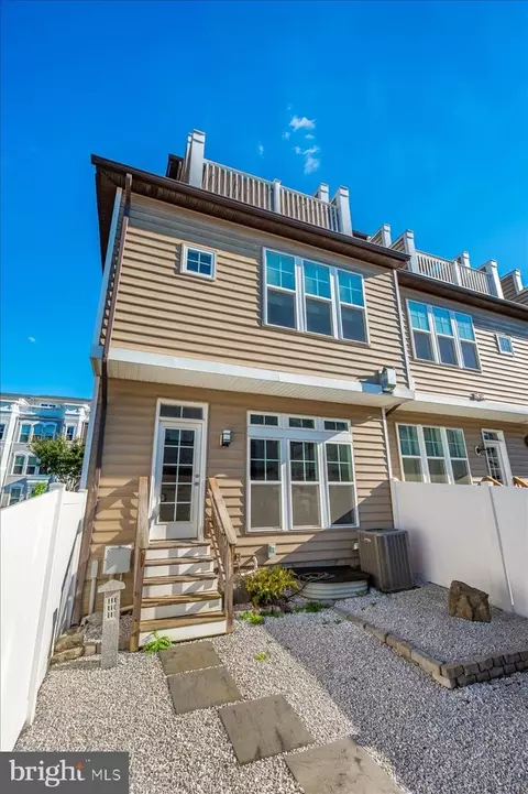 Exterior - 1133 Holden Rd, Frederick, MD 21701 photo 5 of 18