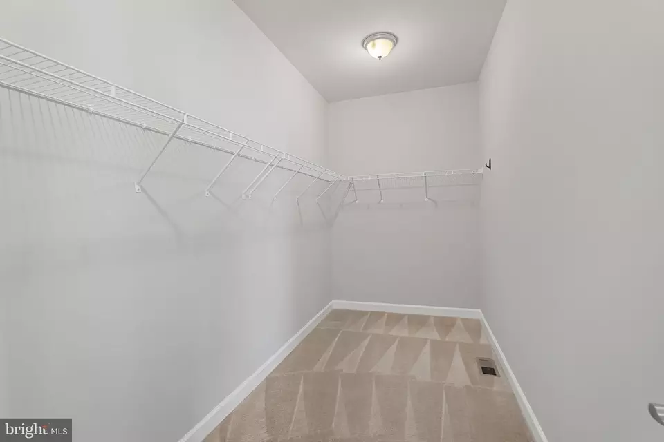 Entry Way - 815 Holden Rd, Frederick, MD 21701 photo 8 of 12