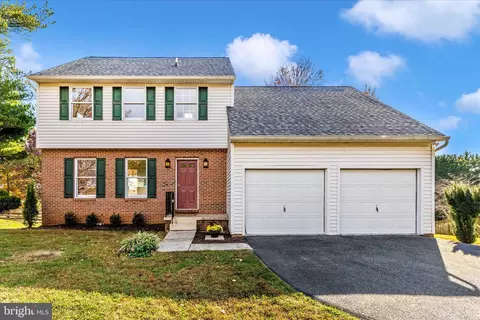 10255 Rollingridge Ct, Myersville, MD 21773