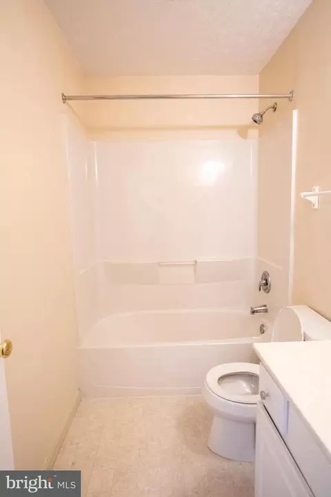 4910 Edgeware Ter, Frederick, MD 21703 photo 31