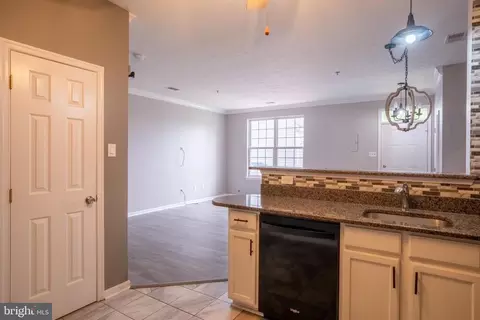 4910 Edgeware Ter, Frederick, MD 21703 photo 12