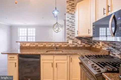 4910 Edgeware Ter, Frederick, MD 21703 photo 13