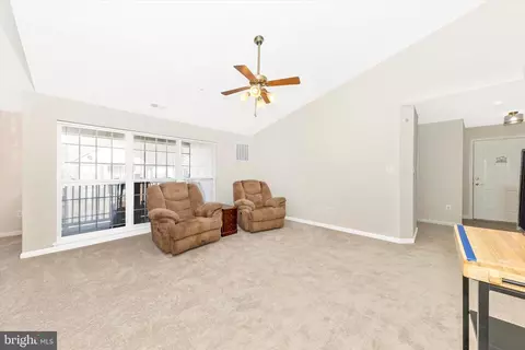 Living - 591 Cawley Dr #1-3D, Frederick, MD 21703 photo 3 of 5