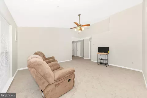 Living - 591 Cawley Dr #1-3D, Frederick, MD 21703 photo 4 of 5