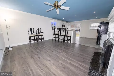 Living - 1505 W Ninth St, Frederick, MD 21701 photo 3 of 3