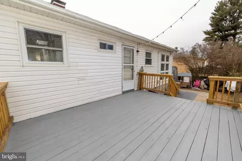 Exterior - 1505 W Ninth St, Frederick, MD 21701 photo 2 of 5