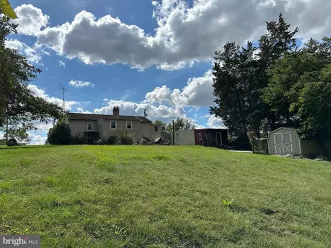 6928 Linganore Rd, Frederick, MD 21701 photo 3