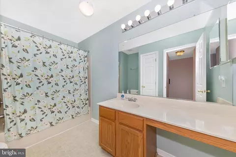 Bath - 5183 Duke Ct, Frederick, MD 21703 photo 1 of 4