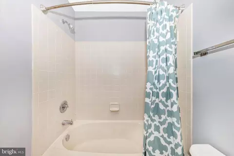 Bath - 5183 Duke Ct, Frederick, MD 21703 photo 4 of 4