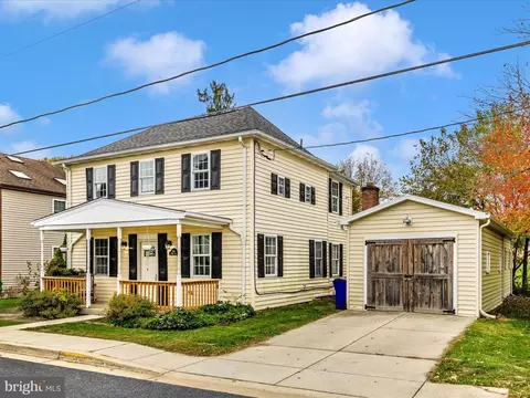 106 E Main St, Burkittsville, MD 21718