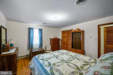 Bedroom - 5402 Hines Rd, Frederick, MD 21704 photo 5 of 6