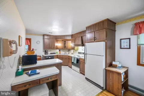 Kitchen - 5402 Hines Rd, Frederick, MD 21704 photo 2 of 4