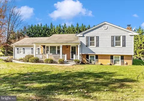 3479 Pleasant Grove Dr, Ijamsville, MD 21754
