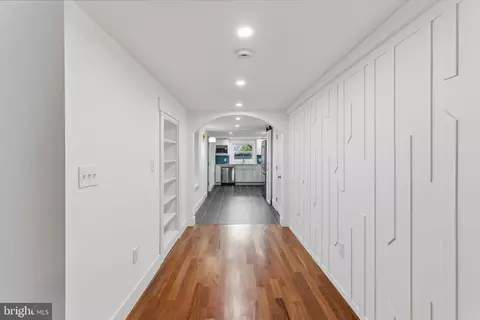 Entry Way - 38 E 6th St, Frederick, MD 21701 photo 3 of 11