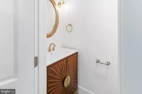 Entry Way - 38 E 6th St, Frederick, MD 21701 photo 7 of 11