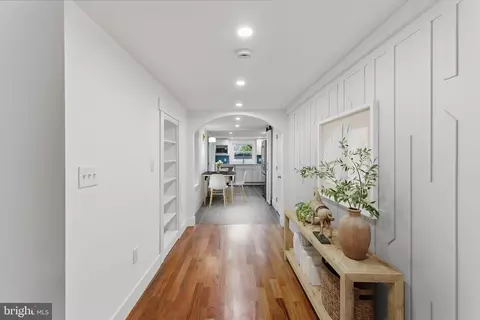 Entry Way - 38 E 6th St, Frederick, MD 21701 photo 2 of 11