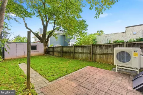Exterior - 38 E 6th St, Frederick, MD 21701 photo 7 of 10