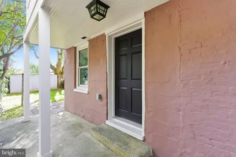 Exterior - 38 E 6th St, Frederick, MD 21701 photo 5 of 10