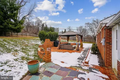 5708 Lakeview Dr, Frederick, MD 21702 photo 32