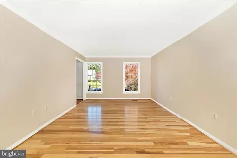 Living - 8217 Glen Heather Dr, Frederick, MD 21702 photo 2 of 9