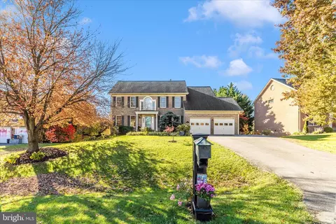 Exterior - 8217 Glen Heather Dr, Frederick, MD 21702 photo 3 of 14