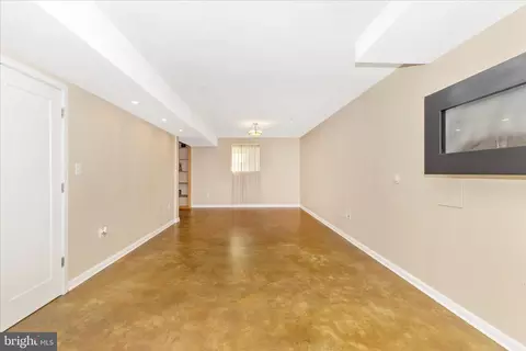 Living - 8217 Glen Heather Dr, Frederick, MD 21702 photo 8 of 9