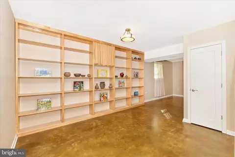 Living - 8217 Glen Heather Dr, Frederick, MD 21702 photo 7 of 9