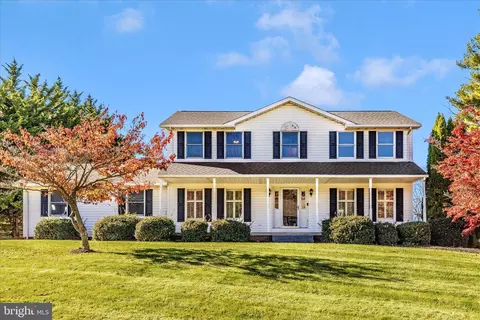 7002 Springdale Ln, Middletown, MD 21769