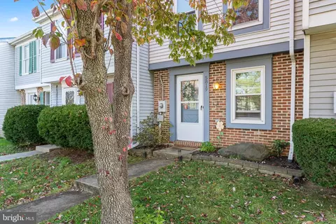 Exterior - 5819 Whitfield Ct, Frederick, MD 21703 photo 4 of 4