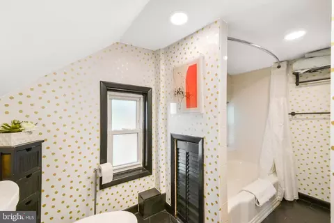 Bath - 247 Dill Ave, Frederick, MD 21701 photo 8 of 10