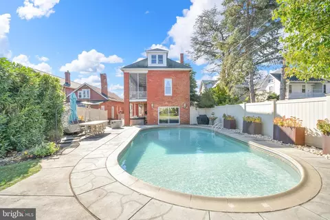 Exterior - 247 Dill Ave, Frederick, MD 21701 photo 9 of 14