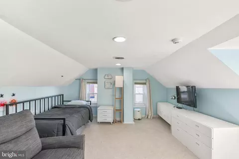 Bedroom - 247 Dill Ave, Frederick, MD 21701 photo 9 of 10