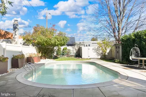 Exterior - 247 Dill Ave, Frederick, MD 21701 photo 8 of 14
