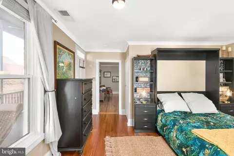 Bedroom - 247 Dill Ave, Frederick, MD 21701 photo 5 of 10