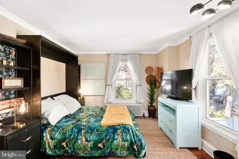 Bedroom - 247 Dill Ave, Frederick, MD 21701 photo 4 of 10