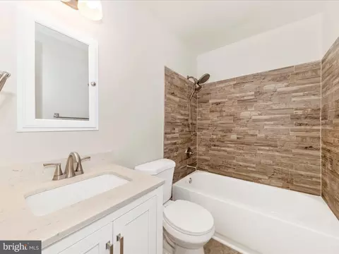 Bath - 8395 Buckeye Ct, Frederick, MD 21702 photo 3 of 3