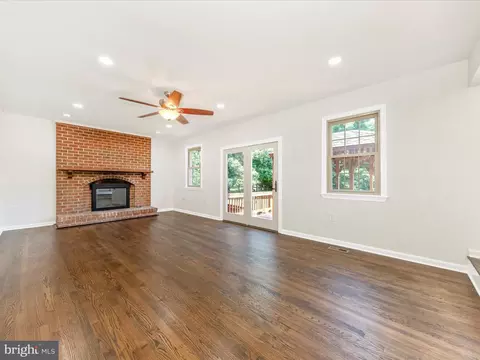 Living - 8395 Buckeye Ct, Frederick, MD 21702 photo 8 of 12