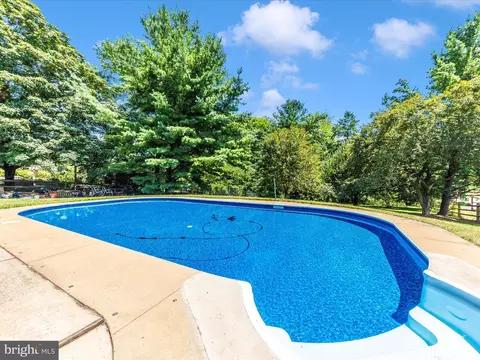 Exterior - 8395 Buckeye Ct, Frederick, MD 21702 photo 12 of 14