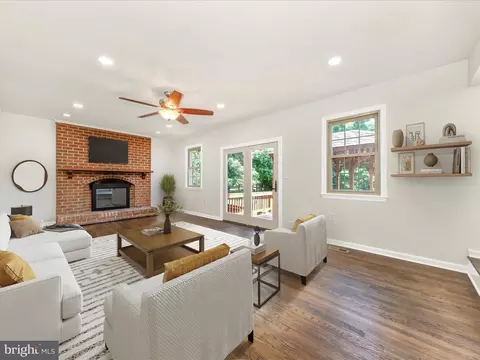 Living - 8395 Buckeye Ct, Frederick, MD 21702 photo 7 of 12