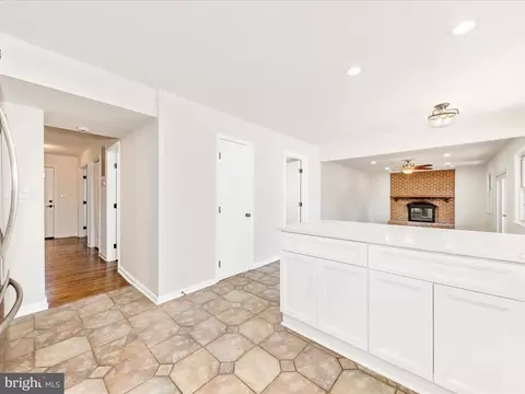 Entry Way - 8395 Buckeye Ct, Frederick, MD 21702 photo 2 of 4