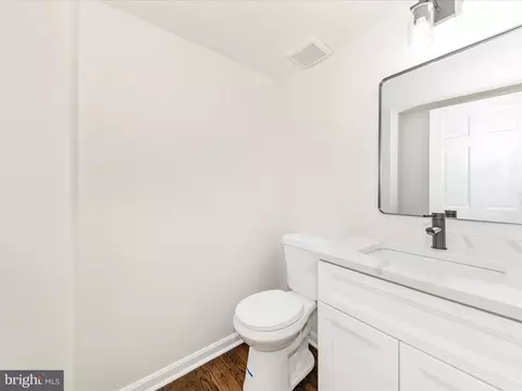 Bath - 8395 Buckeye Ct, Frederick, MD 21702 photo 1 of 3