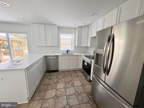 Kitchen - 8395 Buckeye Ct, Frederick, MD 21702 photo 2 of 2